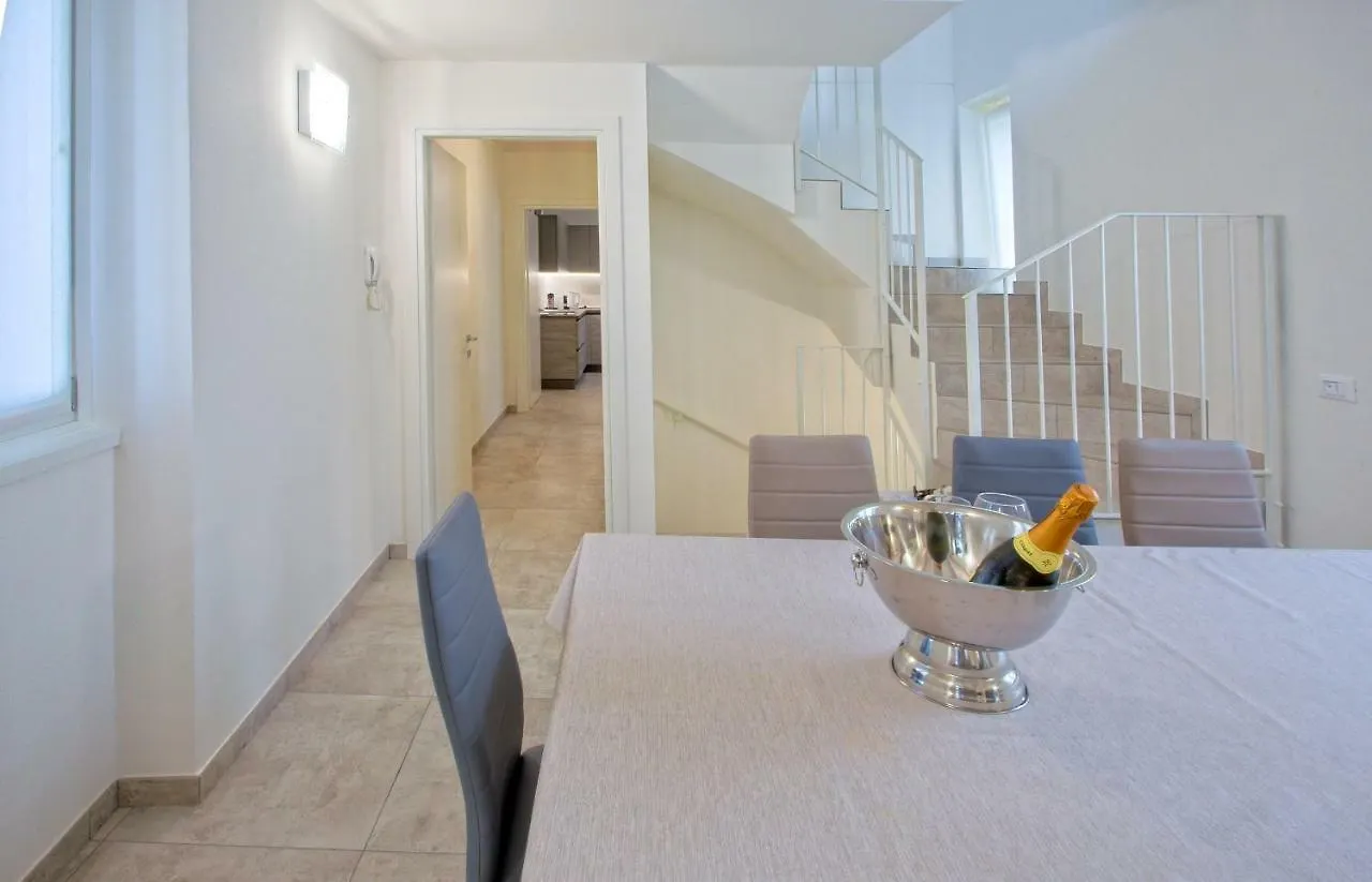 Casa Vacanze Marconi 22 Marone Holiday home